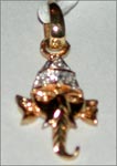Code KJDL GL-5Gold 18 ktWeight 1.440 gmsDipc. 5Diamond 0.060 ctGaneshRs 2,300/-, click here to see large picture.