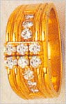 Code KJDRM 1103Gold 18 ktWeight 7 gmsDiamond 0.50 ct, click here to see large picture.