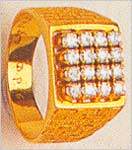 Code KJDRM 1106Gold 18 ktWeight 10 gmsDiamond 0.60 ct, click here to see large picture.