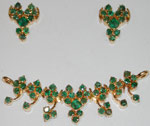 Code KJGJE 2617Emeralds Pendent Set, click here to see large picture.