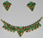 Code KJGJE 2619Emeralds Pendent Set, click here to see large picture.